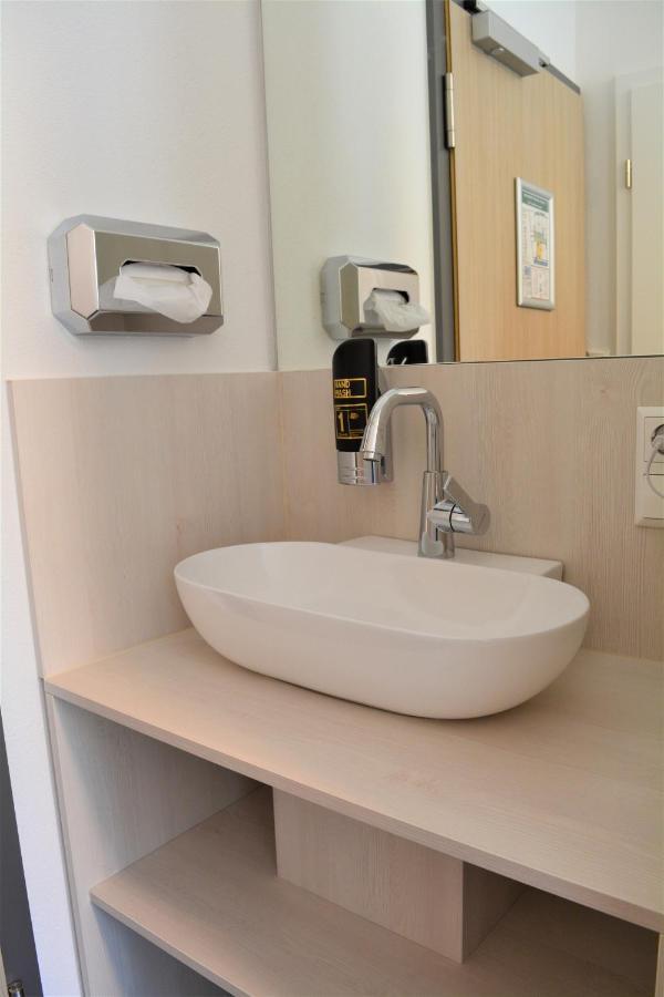 Hotel Bawue Stuttgart Ngoại thất bức ảnh